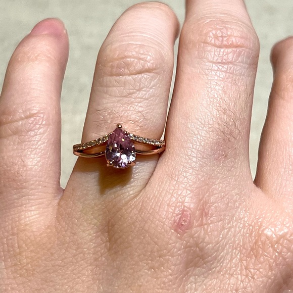 Pink Sapphire Rose Gold Ring - Picture 6 of 7